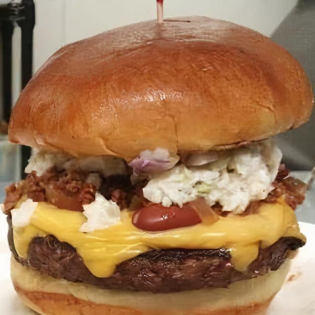 Carolina Burger.